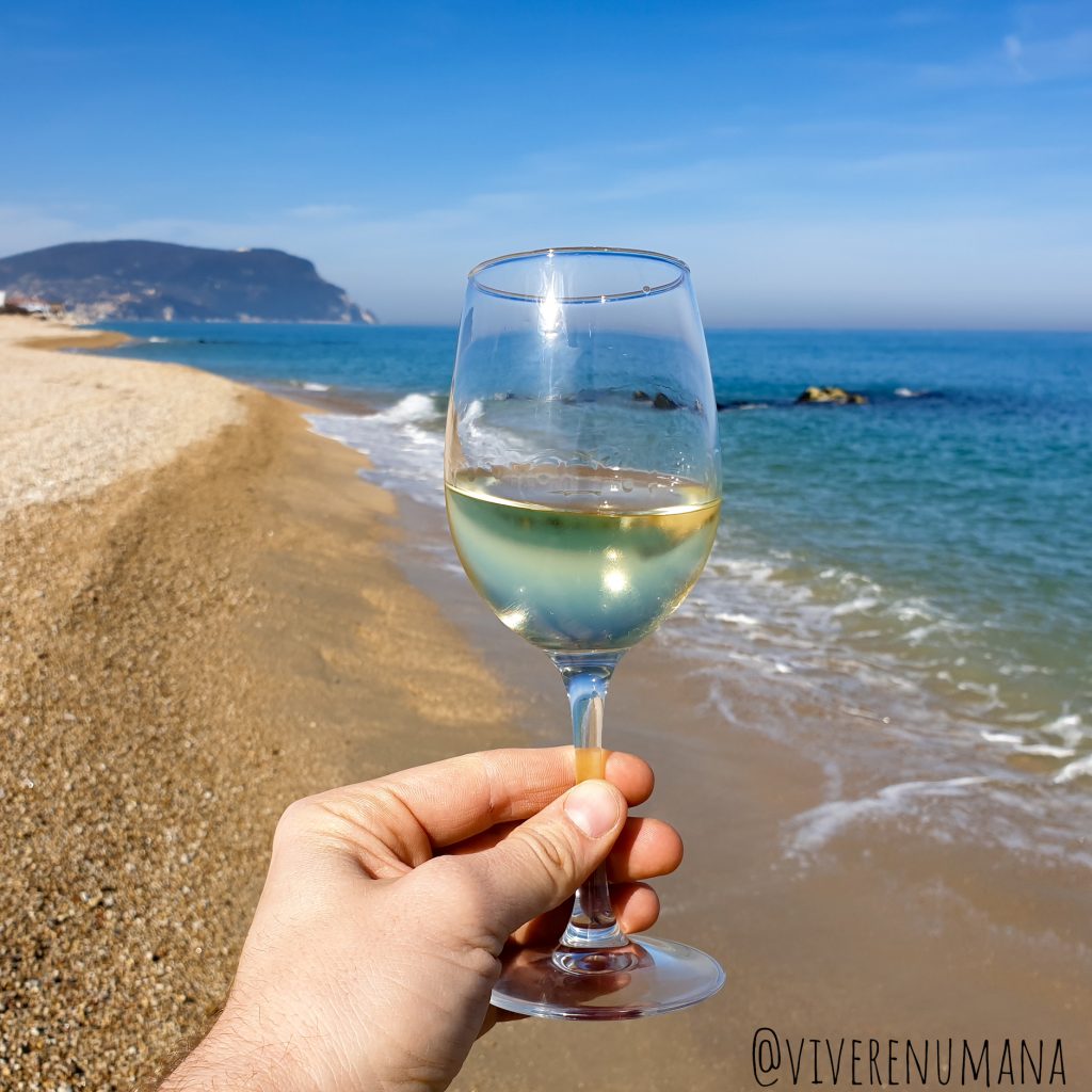 Mangiare in spiaggia a Numana